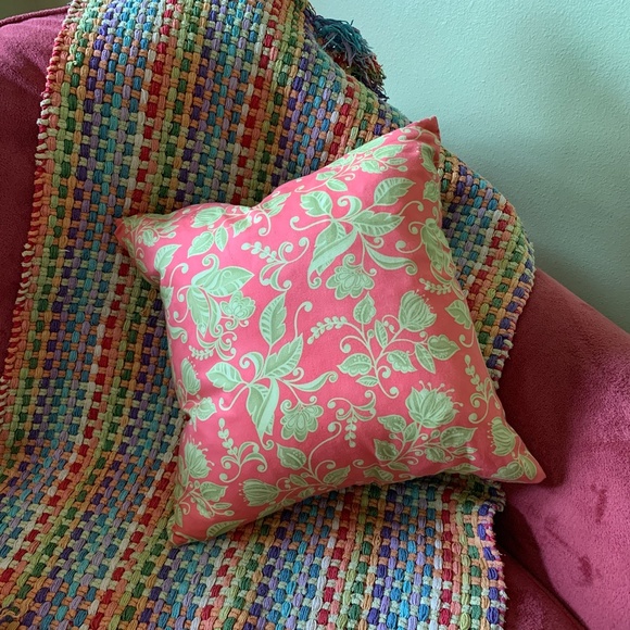 🐳 4 for $12 Square decorative pillow cover. - Picture 1 of 4